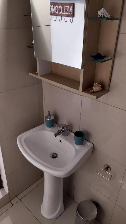 Apartament Celia'S Studio Néa Péramos Zewnętrze zdjęcie